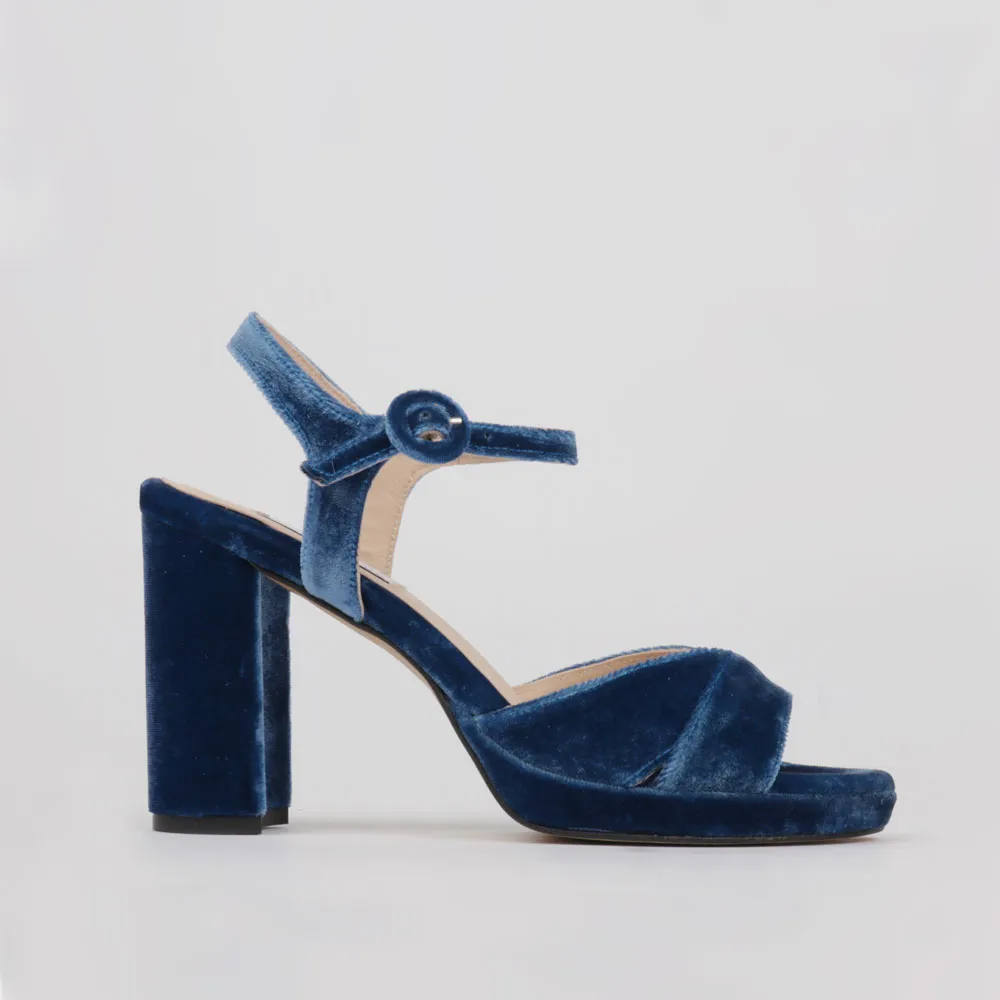 Dress women sandals TERESA - Women heel sandal blue velvet