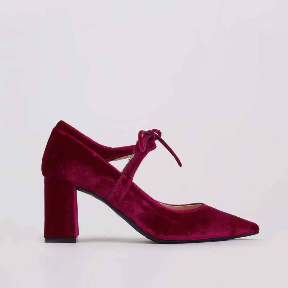 Burgundy velvet shoes lace-up detail RANIA | Wide heel stilettos