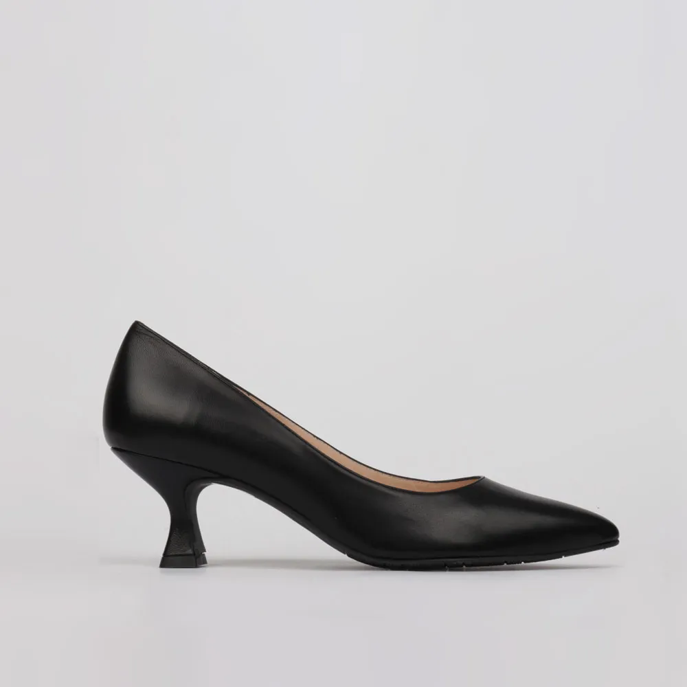 Low heel shoes black color NADIA - Kitten heel LUISA TOLEDO