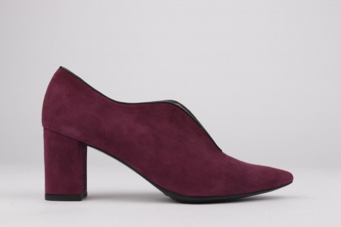 NINA block heel shoes in purple suede